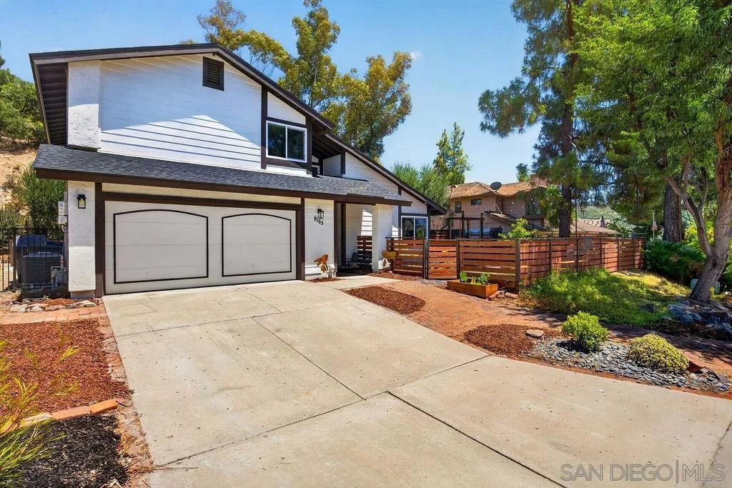 Photo of 9165 Vista Entrada