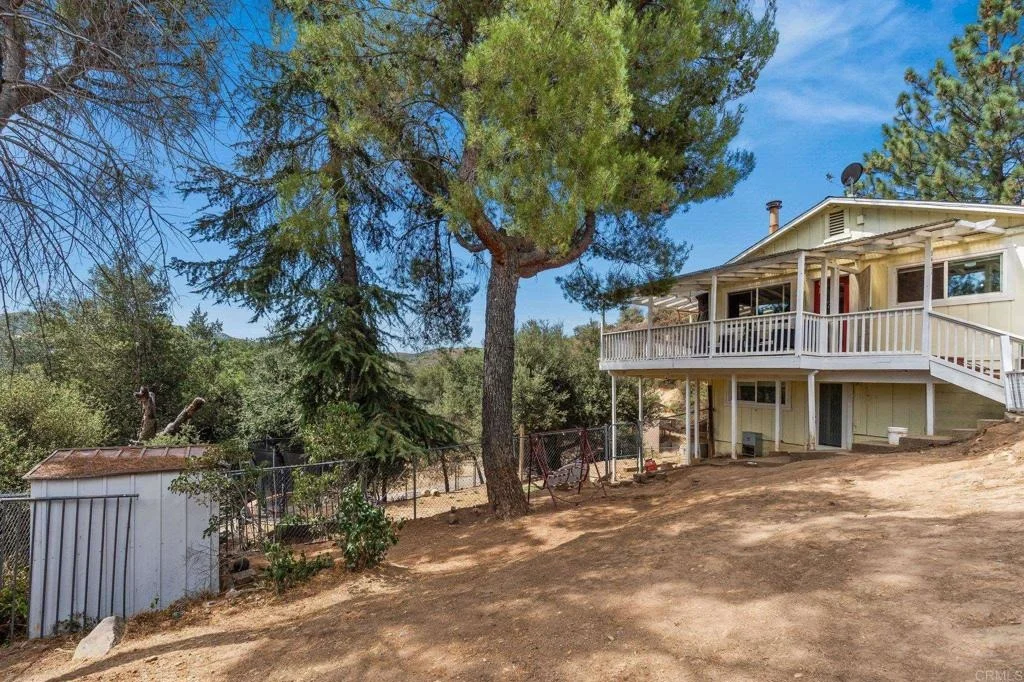 Photo of 9421 Elm Dr