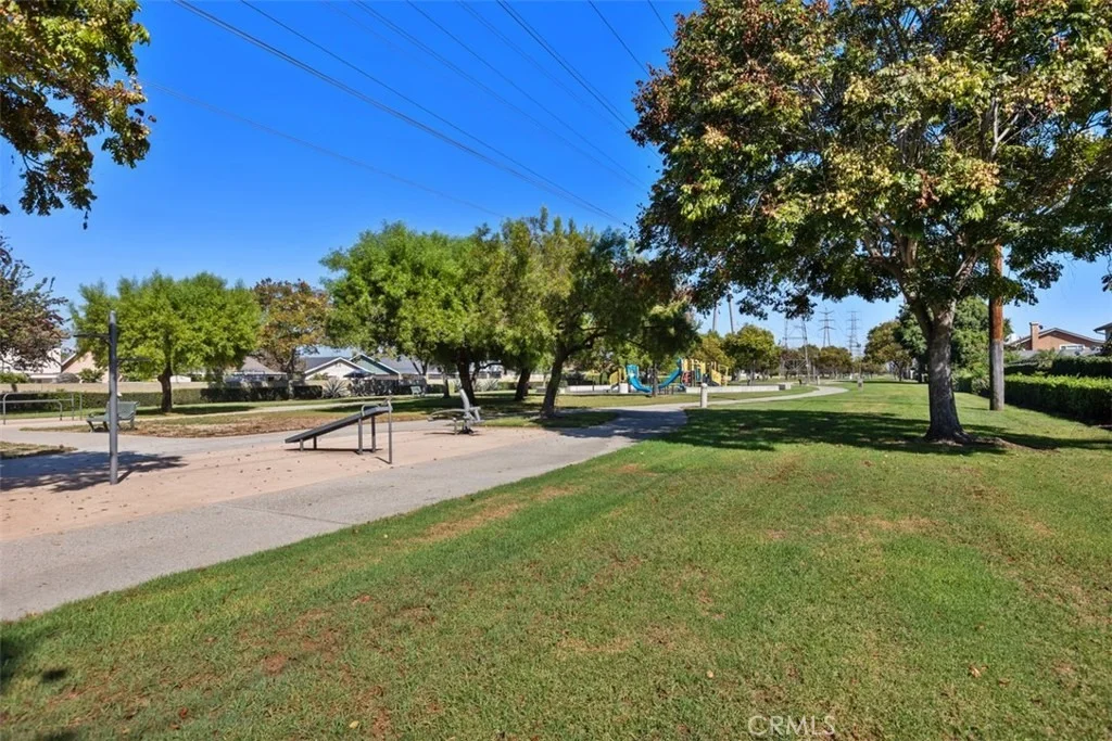 Photo of 4641 Sharon