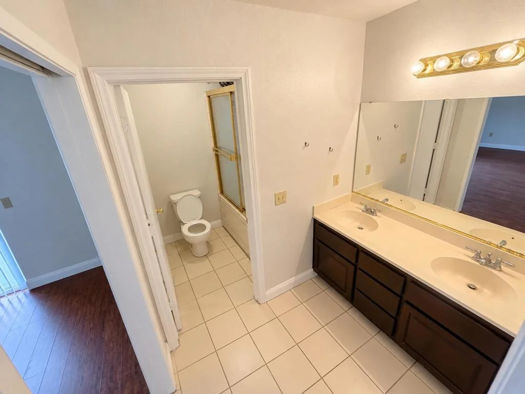 Photo of 27160 Shadowcrest Lane