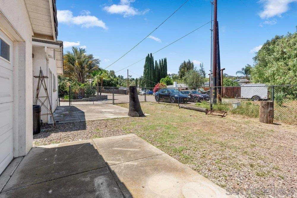 Photo of 411 Leclair