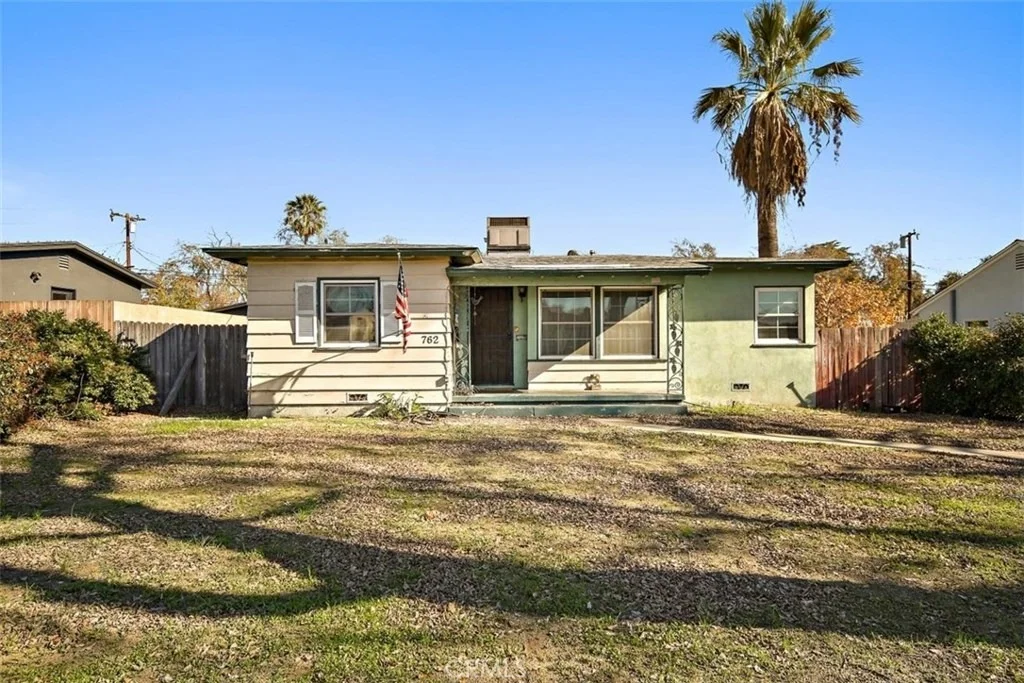 Photo of 762 N Tulare Way