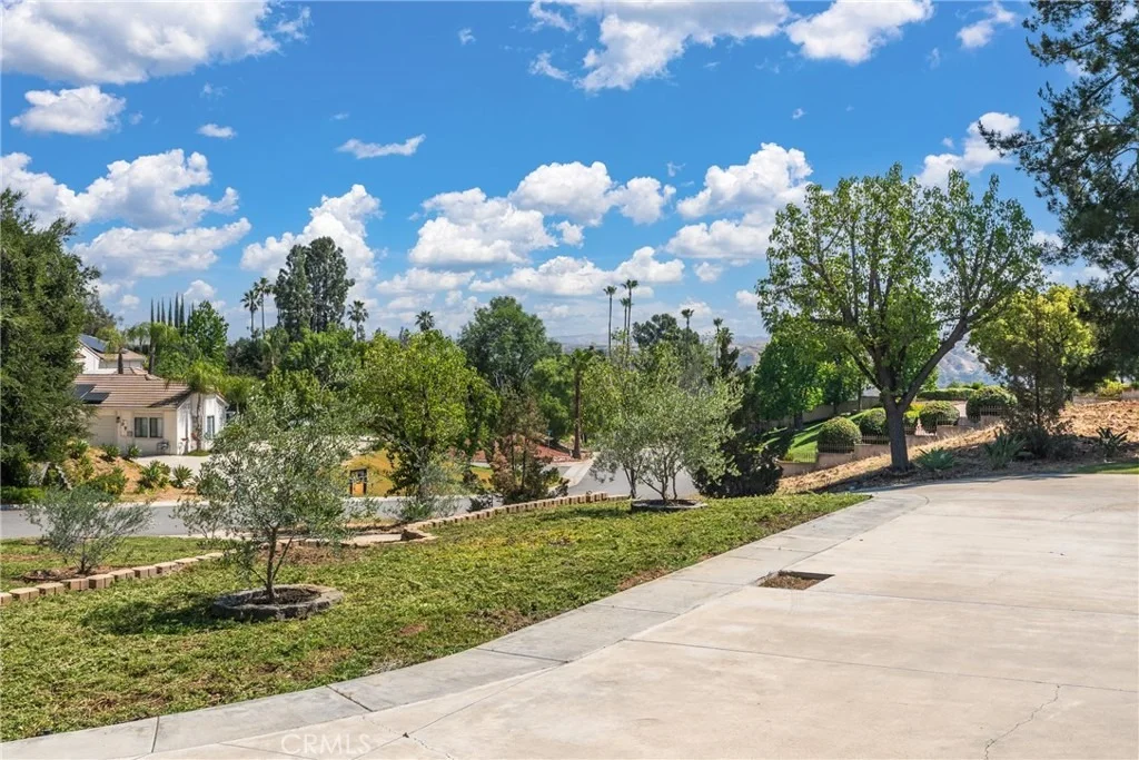 Photo of 12908 South Lane