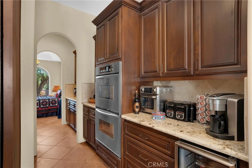 Photo of 925 Valley