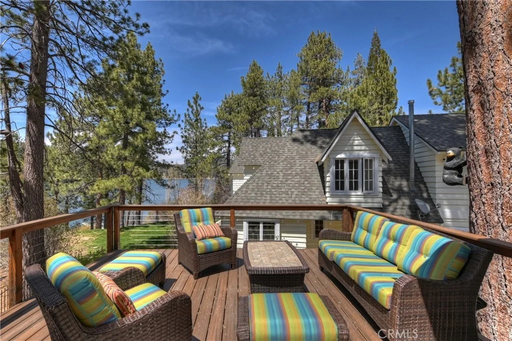 Photo of 39080 Waterview Drive