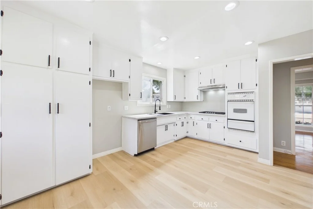 Photo of 1902 Lees Avenue