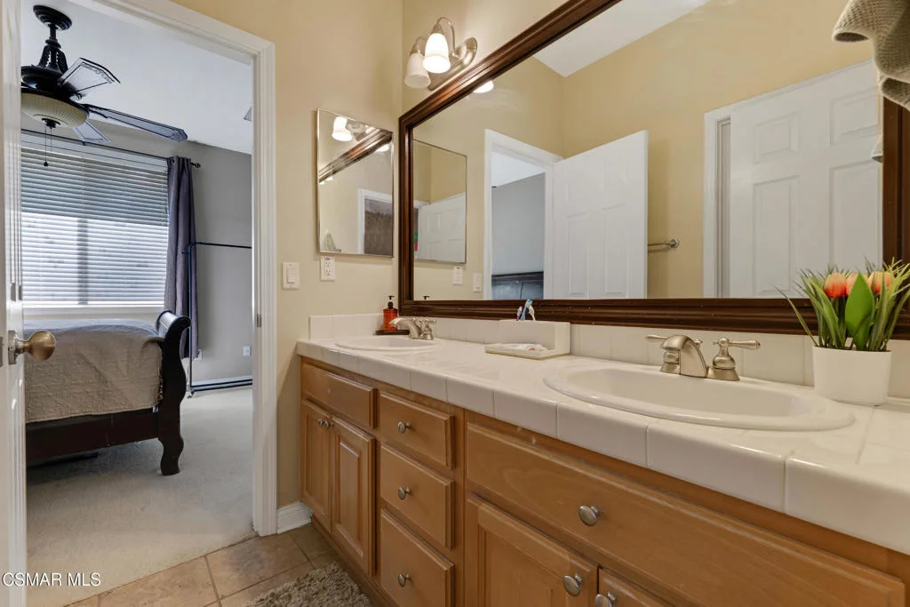 Photo of 5588 California Oak Street