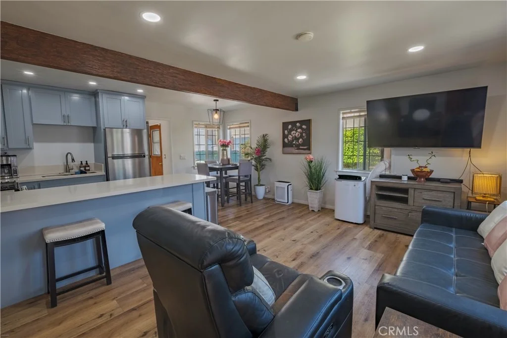 Photo of 609 N Crane Avenue Avenue