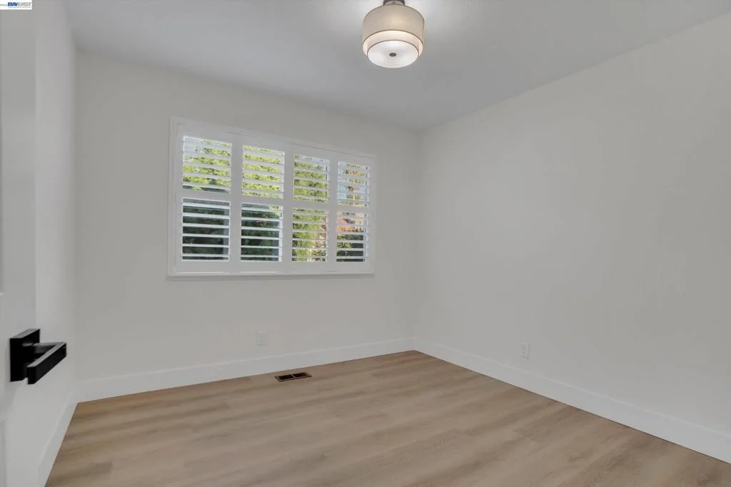 Photo of 3520 Centennial Dr