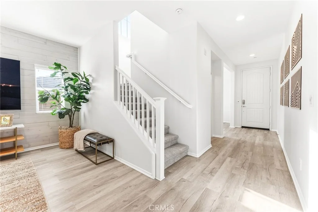 Photo of 205 Windsor Grey