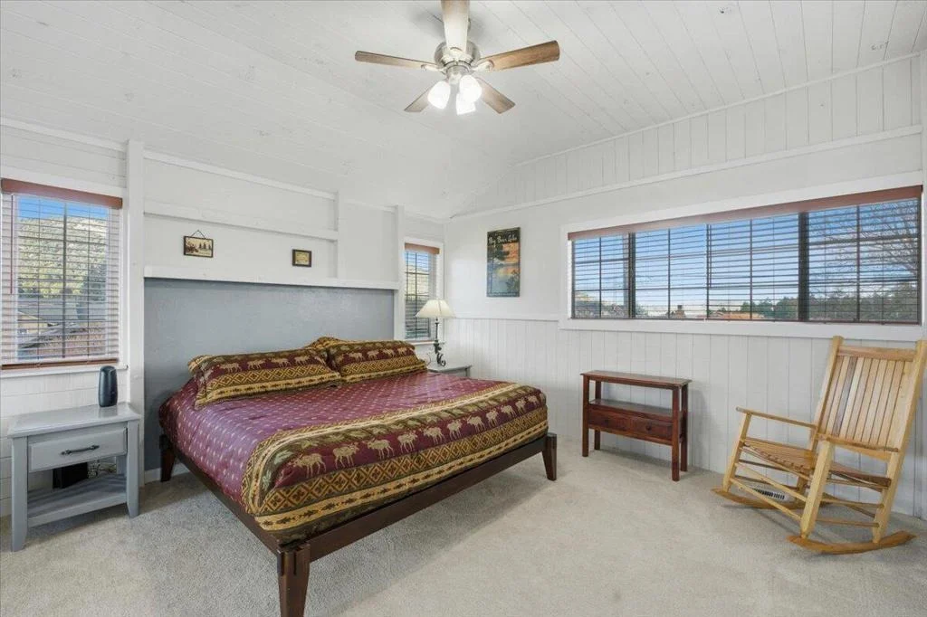 Photo of 913 Mount Doble Drive