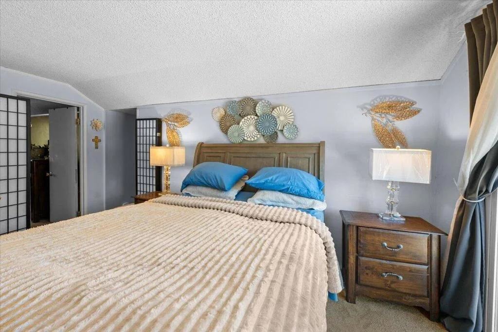 Photo of 819 Holmes Lane
