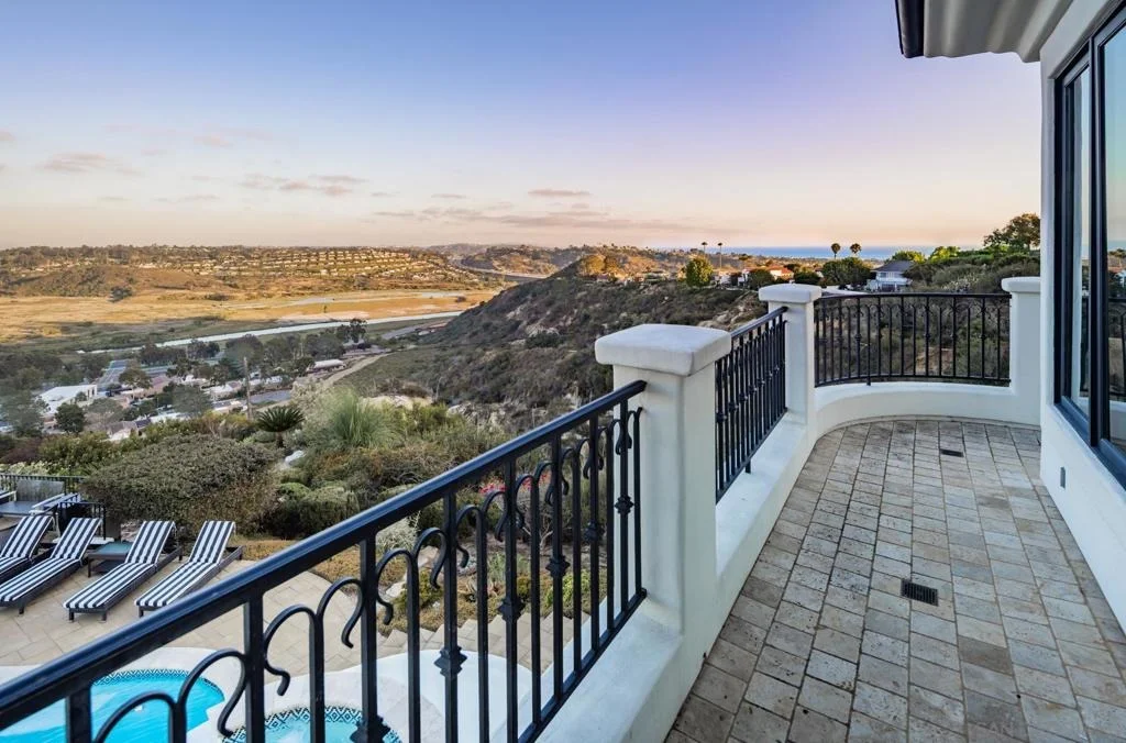 Photo of 1375 Este Vista