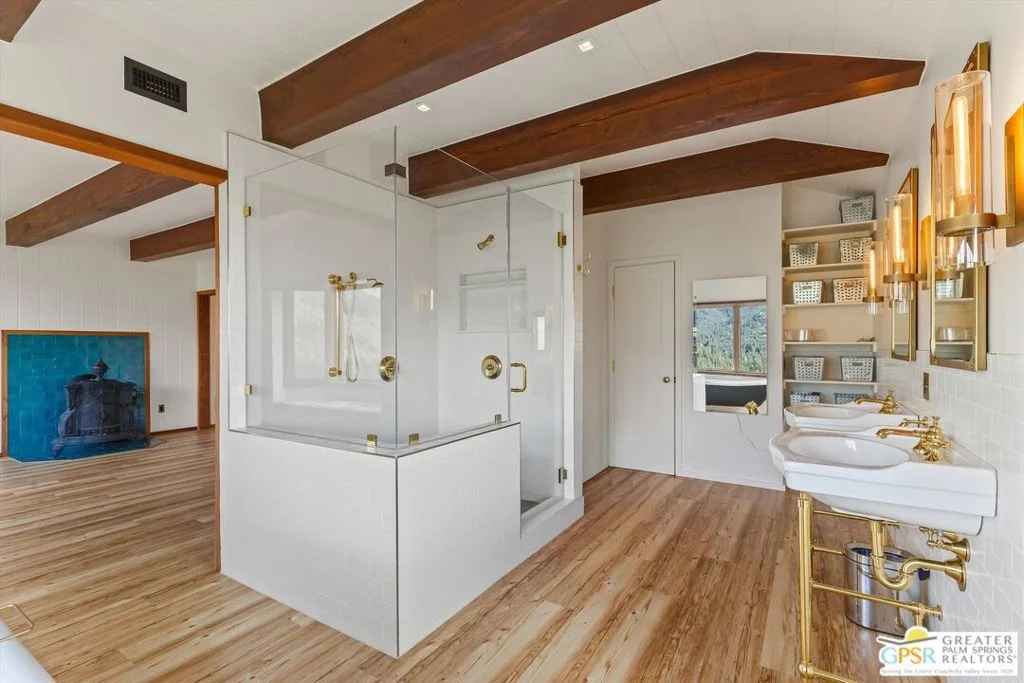 Photo of 54620 Crest Drive