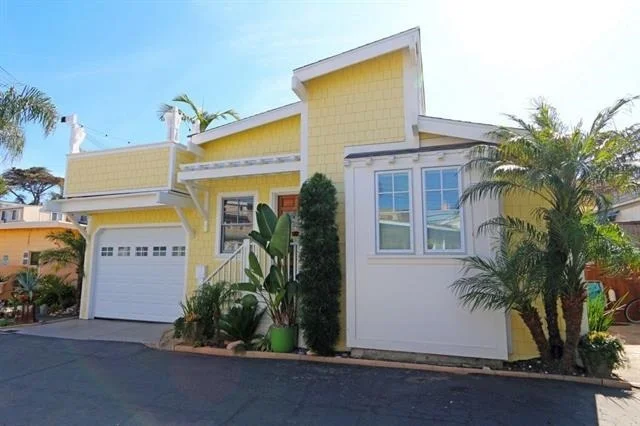 Photo of Unit 17 at 123 W Jasper St