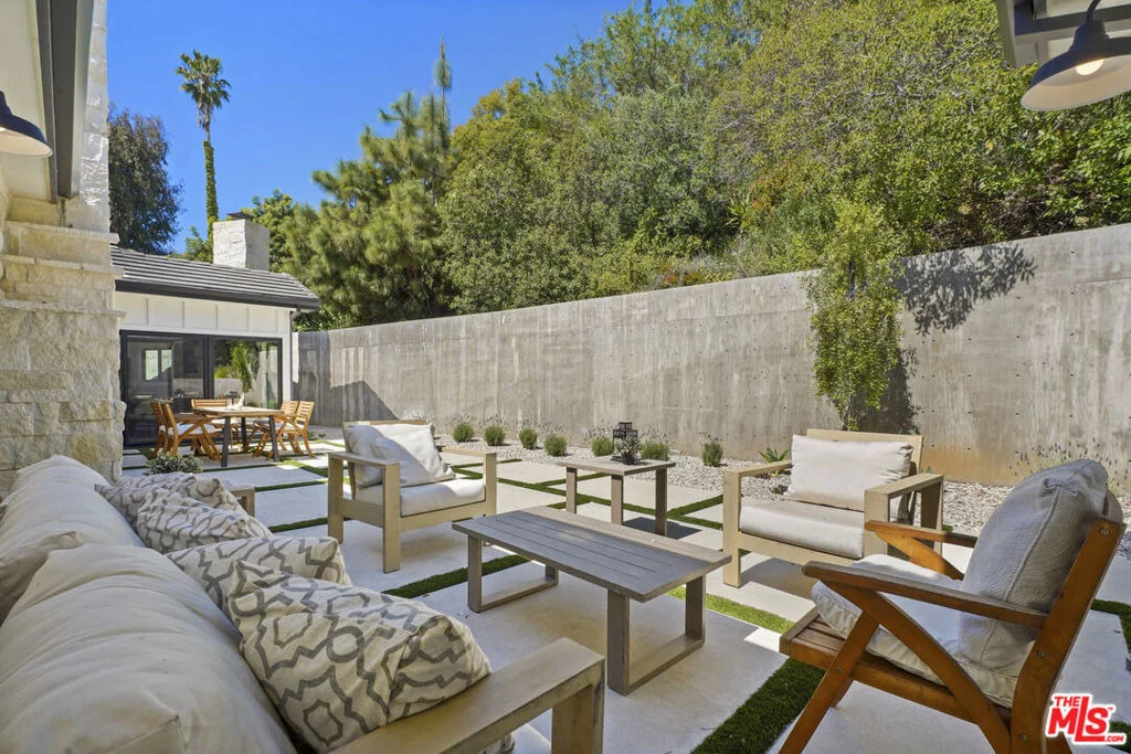 Photo of 23813 Harbor Vista Drive