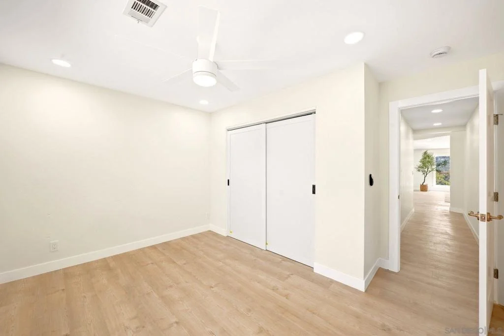 Photo of 2073 Willow Glen