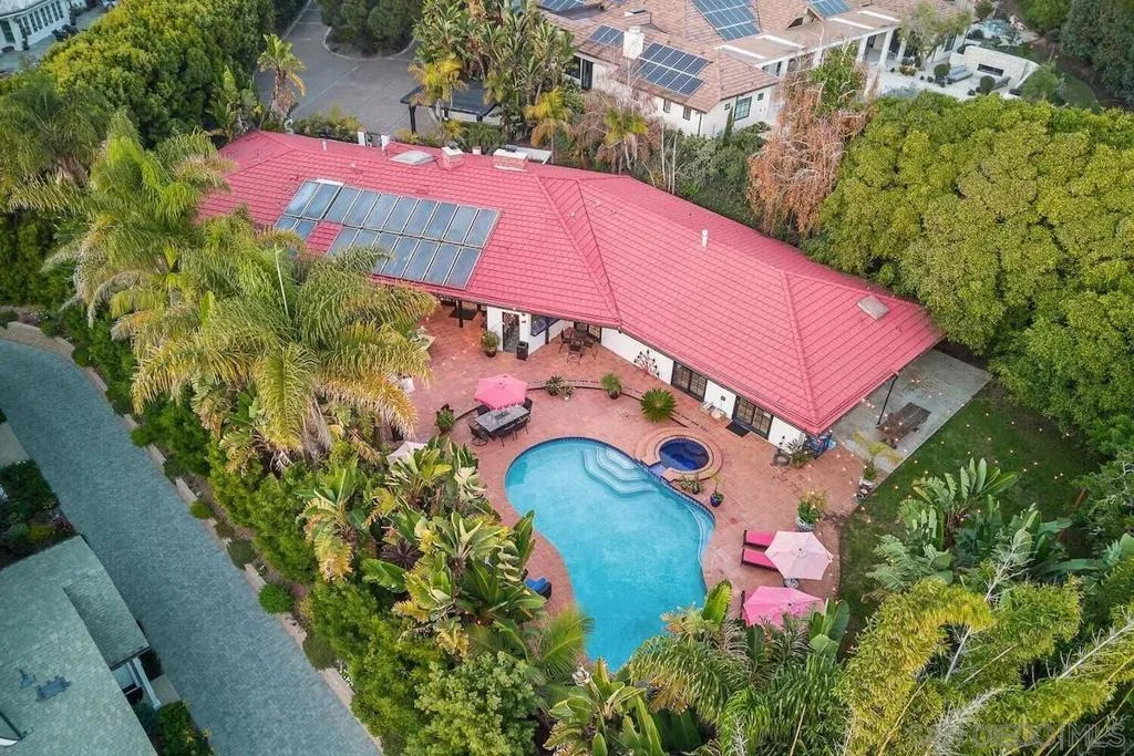 Photo of 1005 Solymar Drive