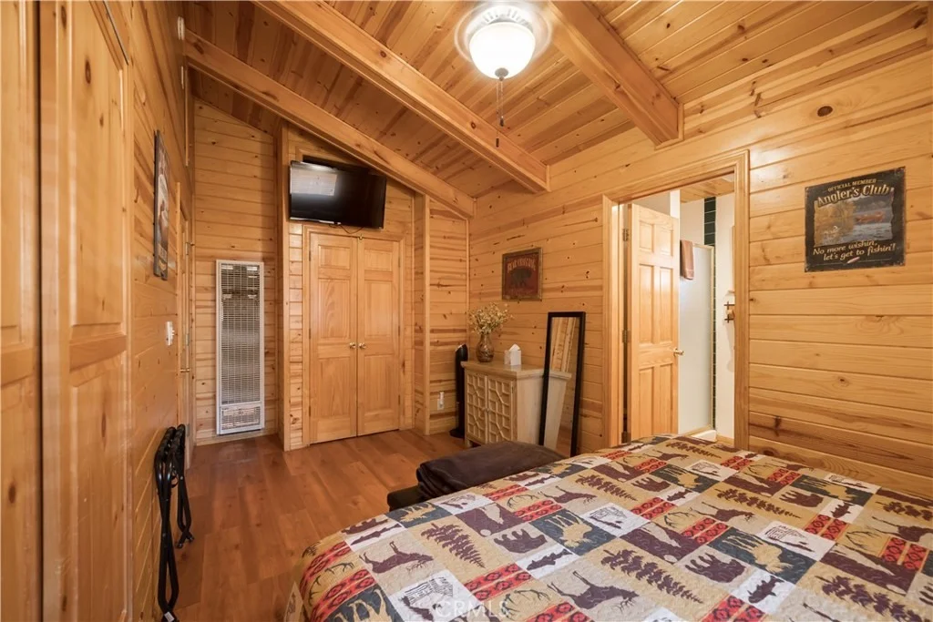 Photo of 40356 Cliff Lane