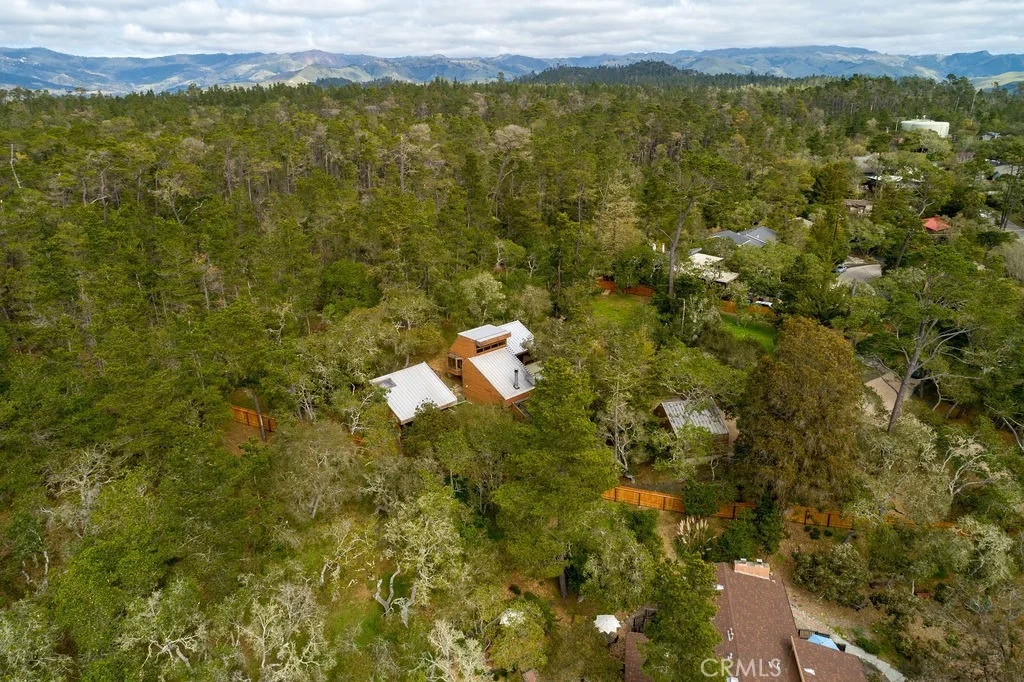 Photo of 1021 Hillcrest