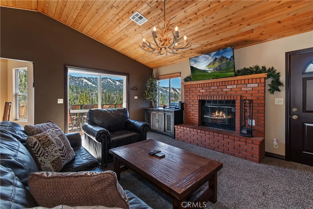 Photo of 43850 Yosemite Drive