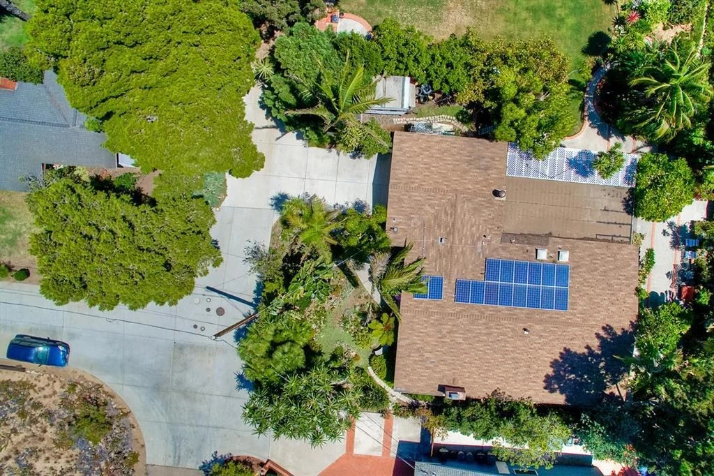 Photo of 1041 Passiflora Place