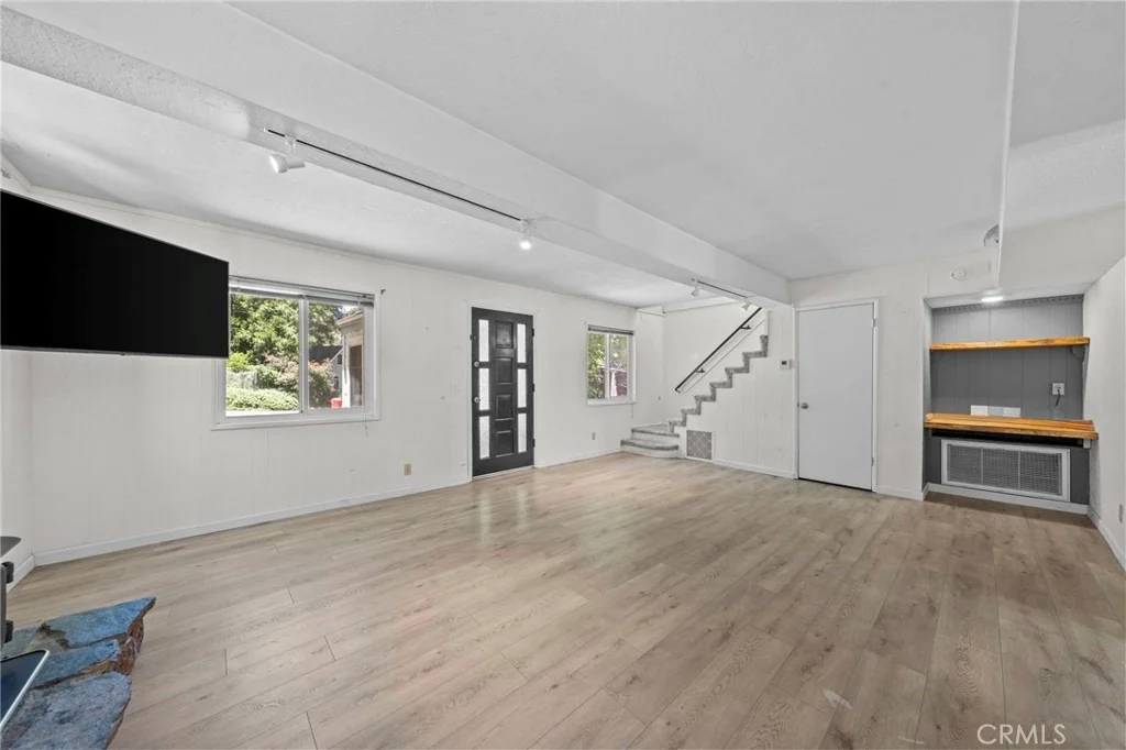 Photo of 22879 Juniper Lane