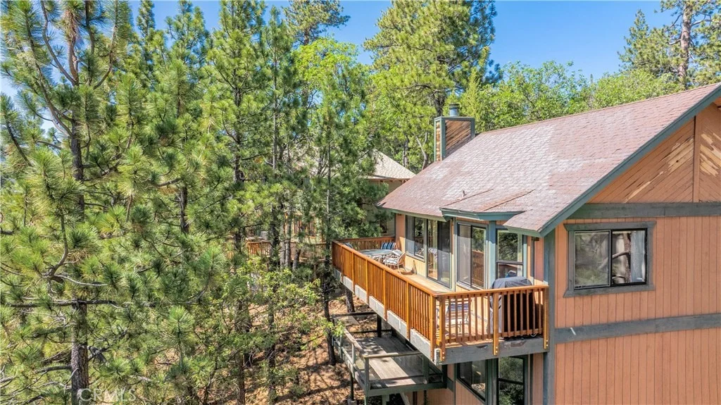 Photo of 696 Menlo Drive