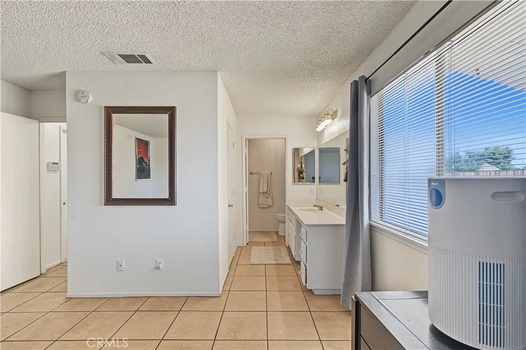 Photo of 12787 Algonquin Road
