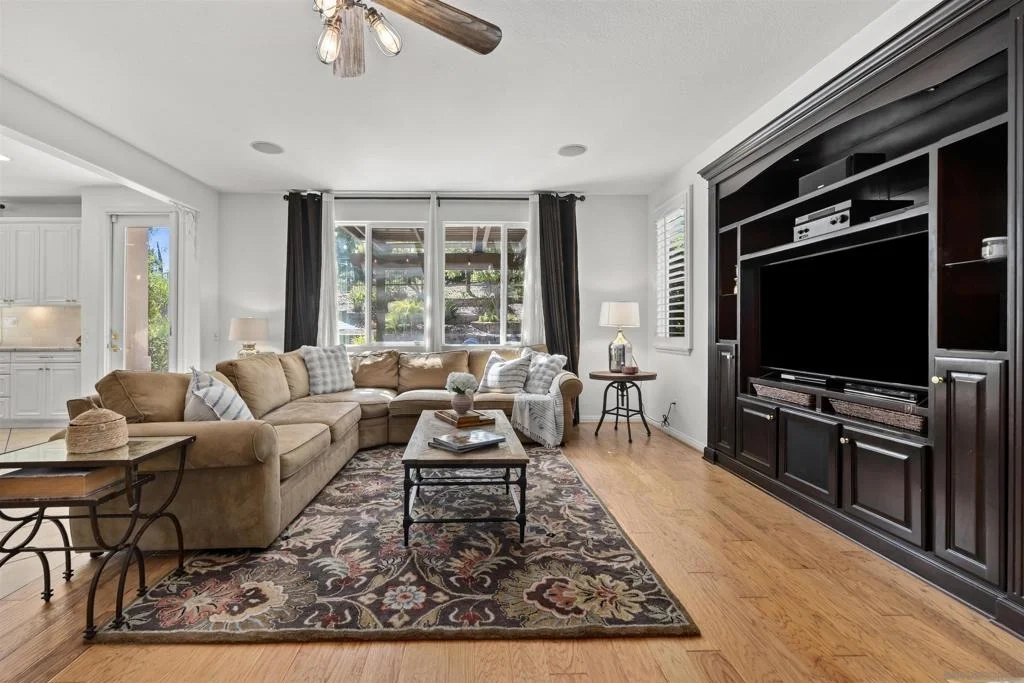 Photo of 32489 Castle Ct