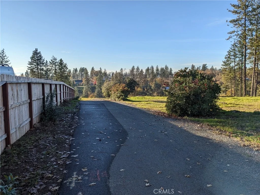 Photo of 5579 Desante