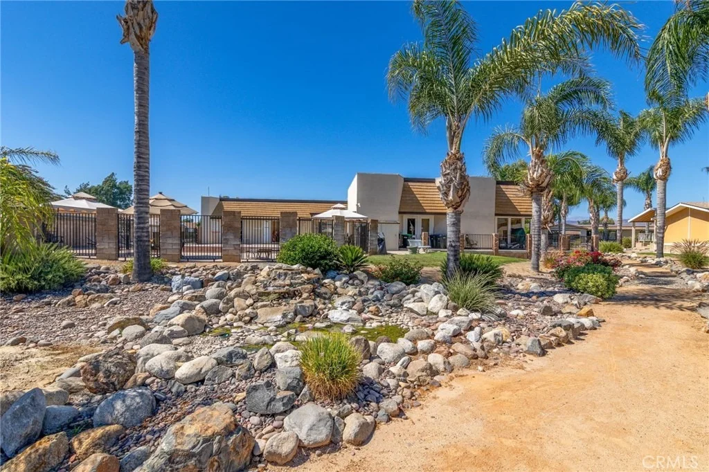 Photo of 1474 Bishop Drive