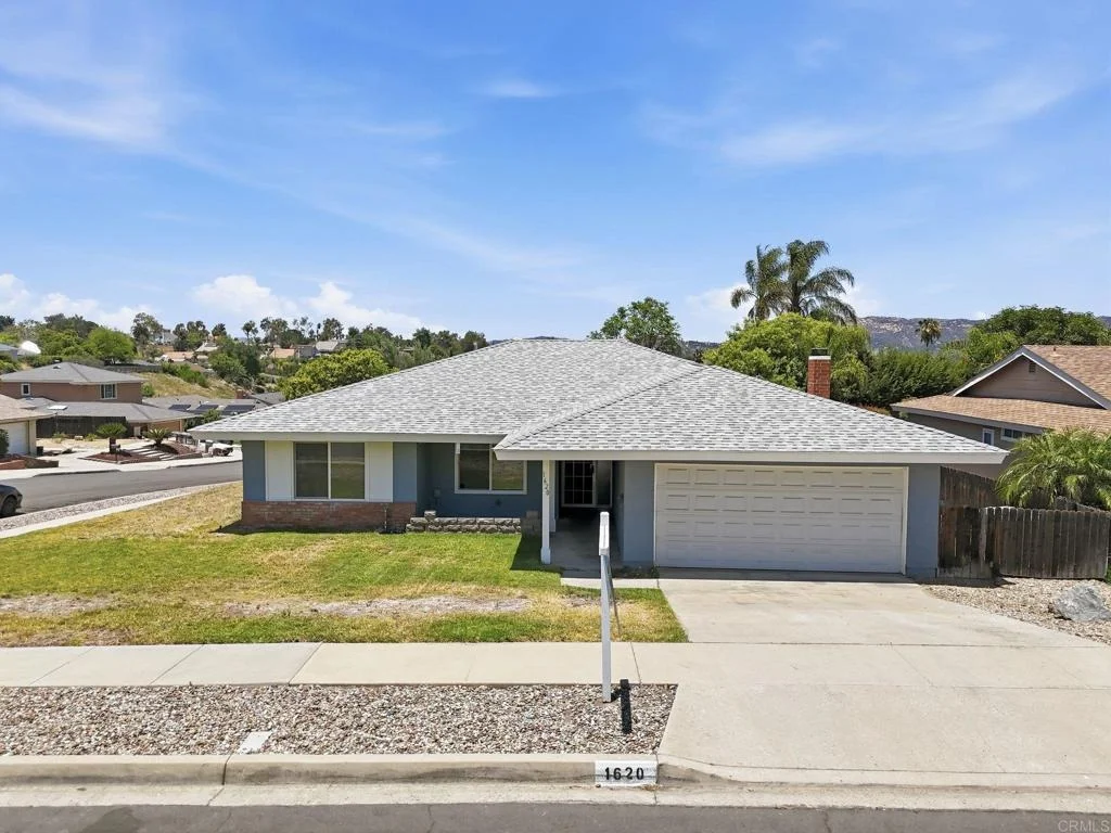 Photo of 1620 Kenora Drive