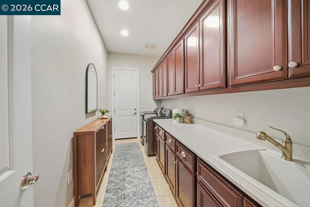 Photo of 24 Promontory Place
