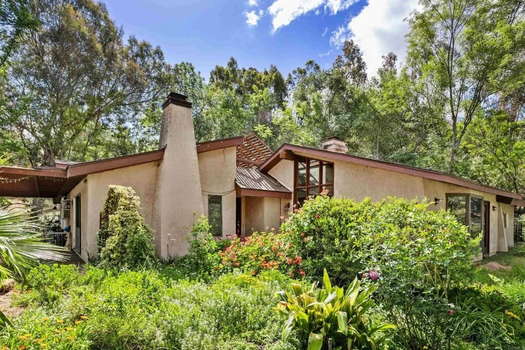 Photo of 29560 Lilac Road