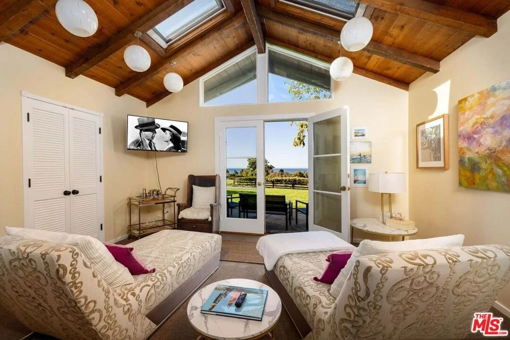 Photo of 275 La Casa Grande Circle