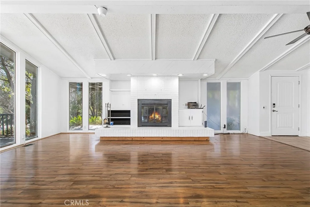 Photo of 20318 Palomar Street