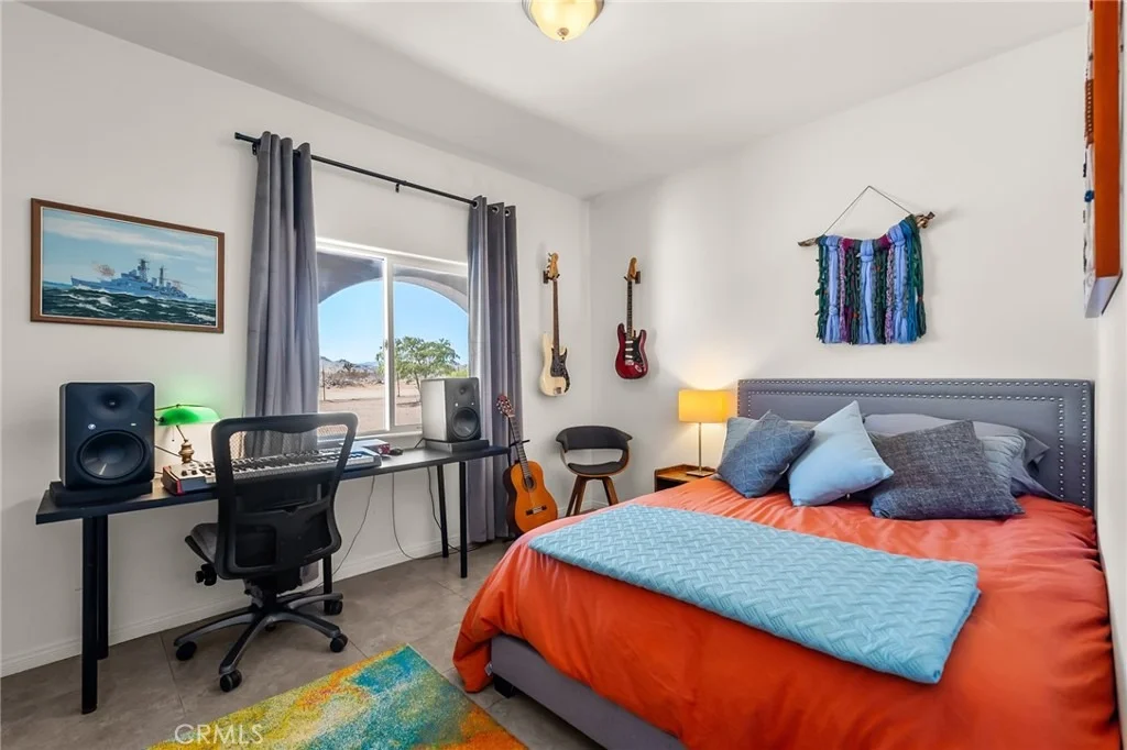 Photo of 60828 Mason Drive