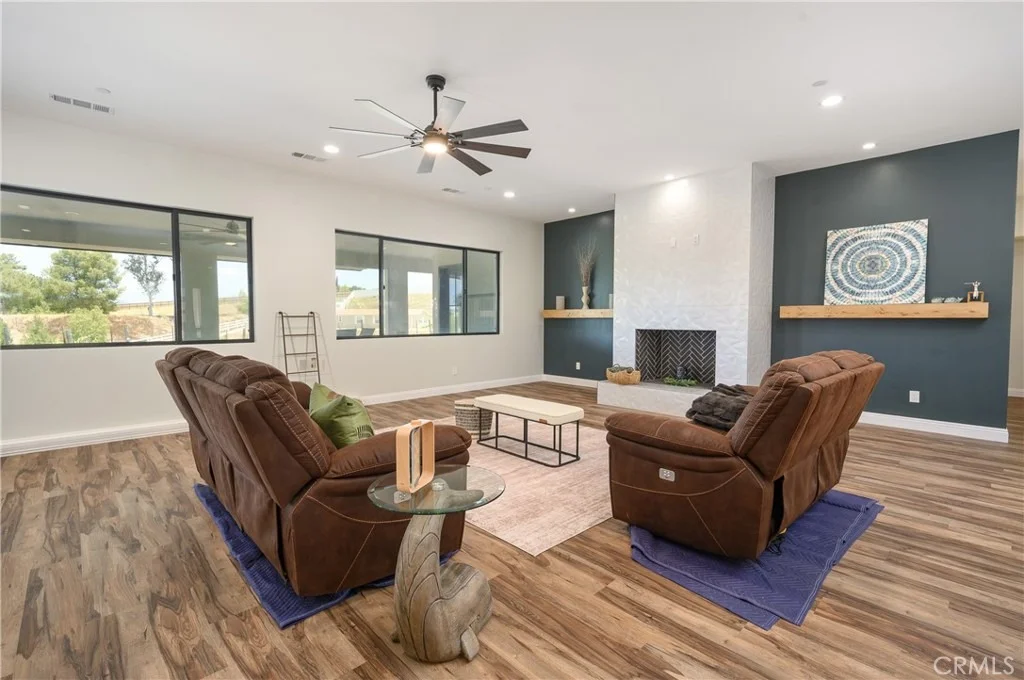 Photo of 40088 Walcott Lane