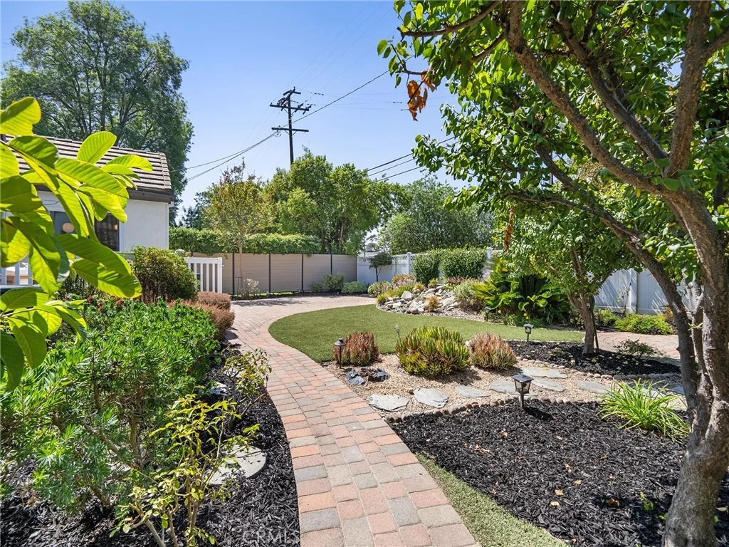 Photo of 323 Santa Rosa Road