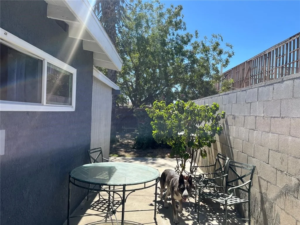 Photo of 18005 Vine
