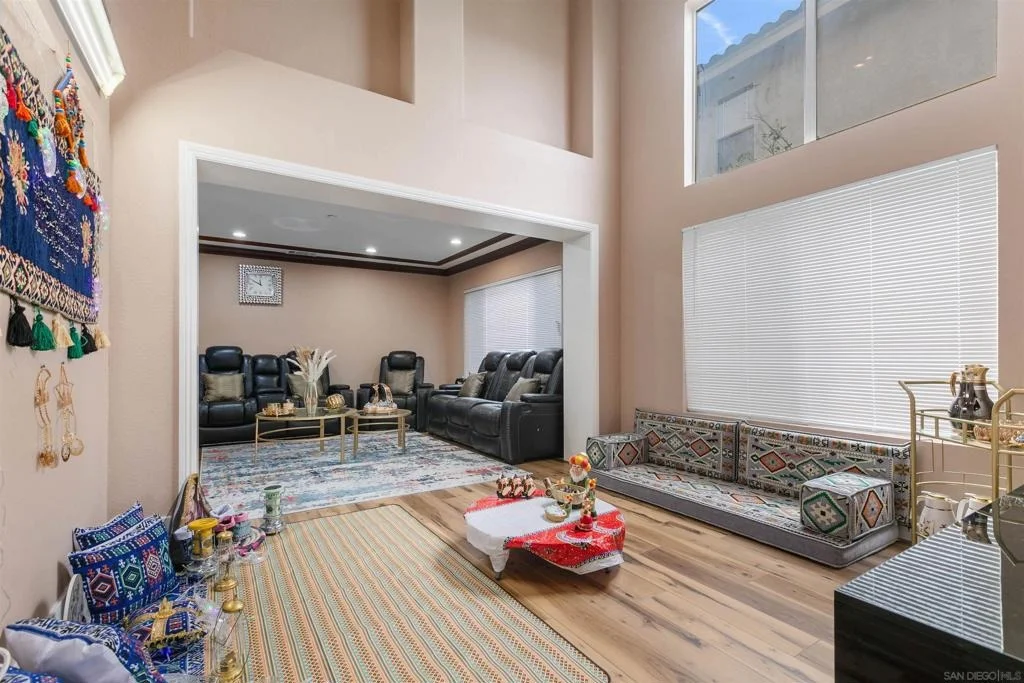 Photo of 10394 Valley Waters Dr