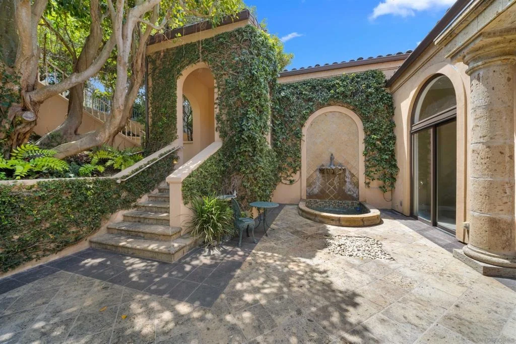 Photo of 2302 Rue Adriane