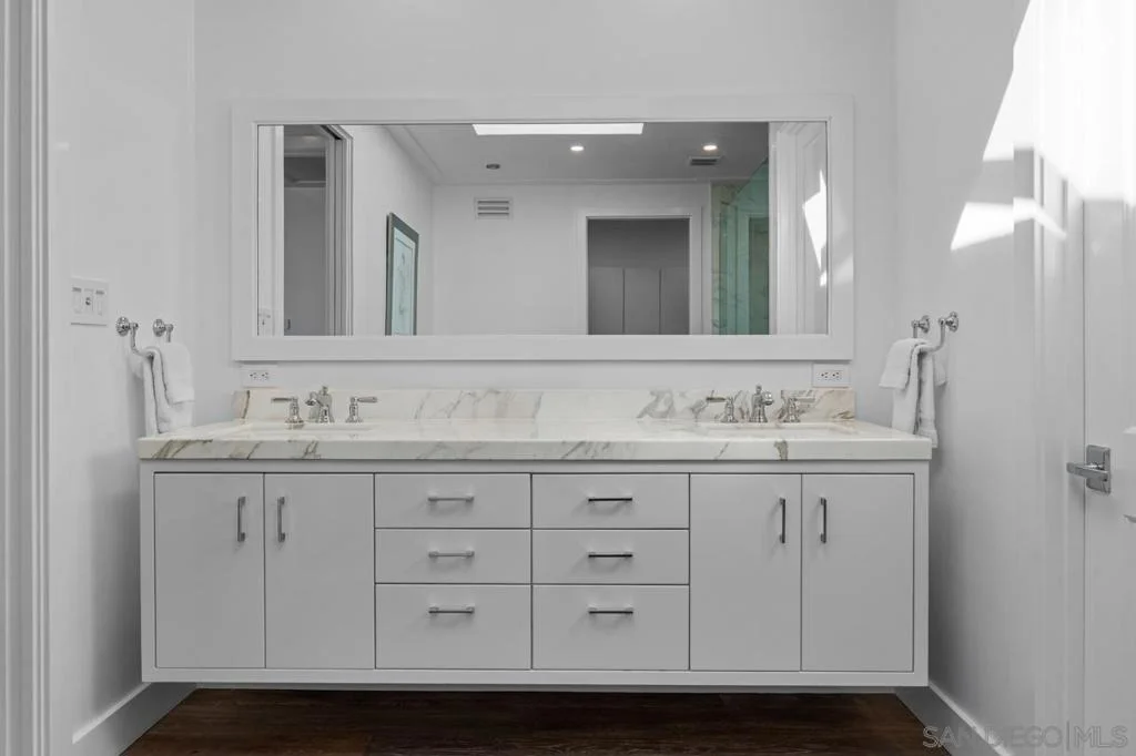 Photo of 2879 Caminito Merion