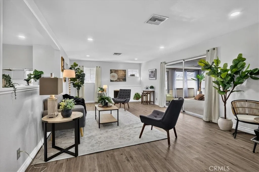 Photo of 11841 Garnet