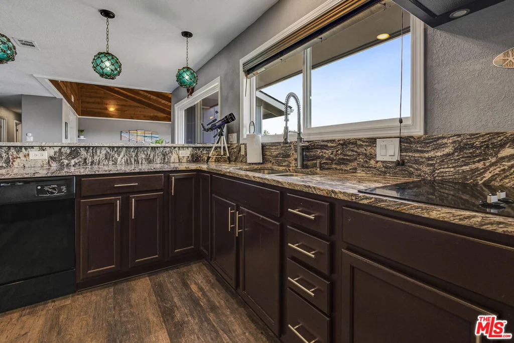 Photo of 13881 Oceanview Drive