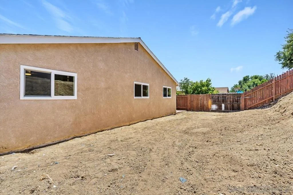 Photo of 10618 Ironwood Ave.