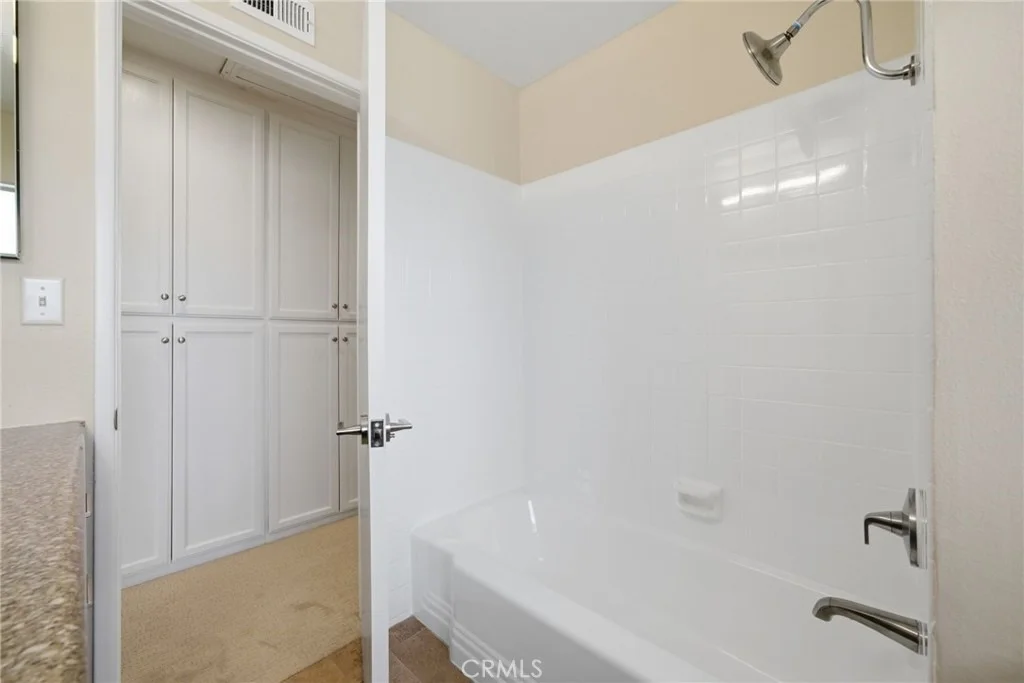 Photo of 741 N Handy Street