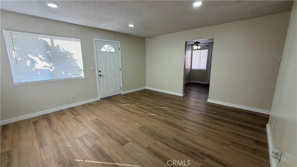 Photo of 5242 Linden Avenue