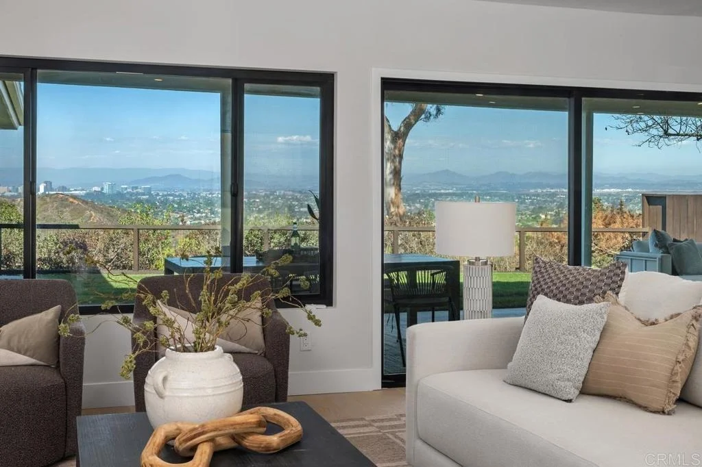 Photo of 5877 Soledad Mountain Road